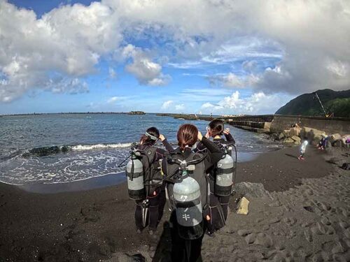 うねりはあるが底土の海へ行きまして