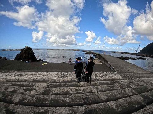 若干うねりはあるが底土の海へ行きまして