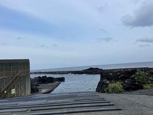 朝の八重根