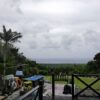 風は強まり一時雨も強まっていた5/2の八丈島