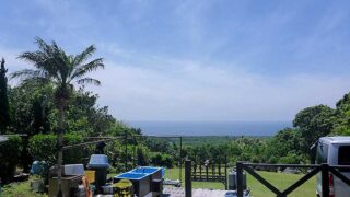 うっすらと雲はあるが穏やかな天気となっていた5/13の八丈島