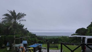 雲は広がり湿気っぽくなっていた5/20の八丈島