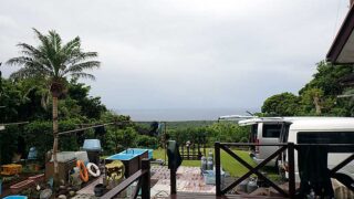 風は弱くはあるが雨も降っててグズついた天気となっていた6/7の八丈島