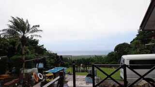 雲は多いが時折空は明るくなってた6/11の八丈島