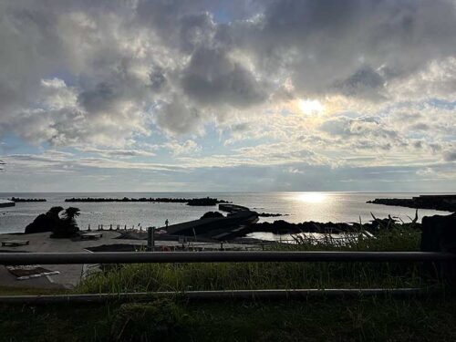 朝早くの底土