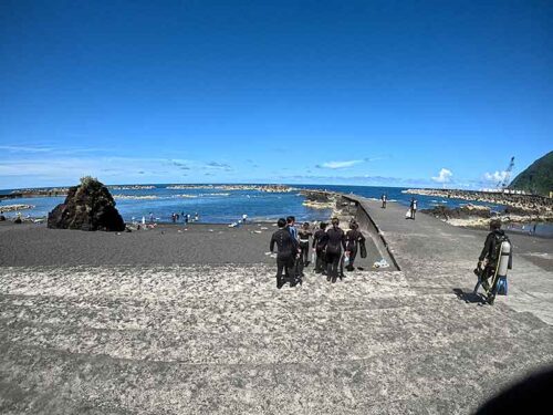 手前は落ち着いていた底土の海へ行きまして