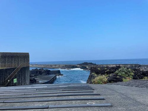 朝の八重根