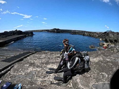 時折強めなうねりは入るが八重根の海へ行きまして