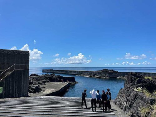 お昼前の八重根
