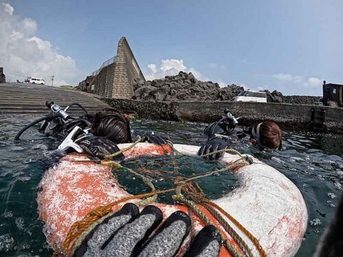 手前の浅場で色々練習していって