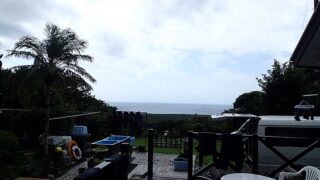 雲は広がり風も強めに吹いきて涼しくなっていた9/22の八丈島