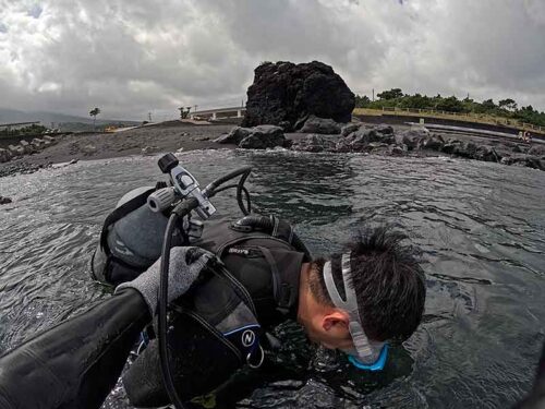 手前の浅場で色々練習していって